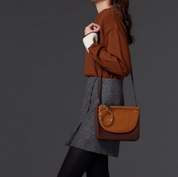 ❌ [SOLD] Maison de Roem Triple Pouch Crossbody - Picture 2 of 16